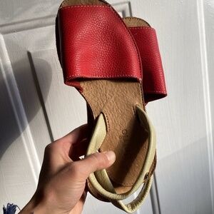 Del rio leather sandals size 37